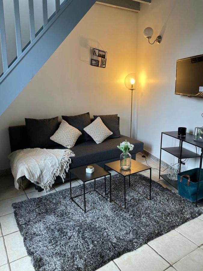 Charmant Studio Avec Mezzanine A 5 Min De La Maison Des Examens Arcueil Exteriér fotografie